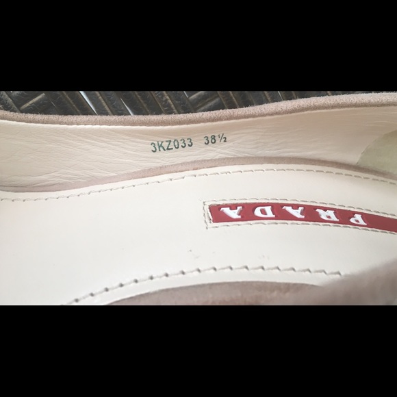 🎉 FLASH SALE 🎉 PRADA SUEDE PEEP TOE WEDGE - Picture 3 of 7